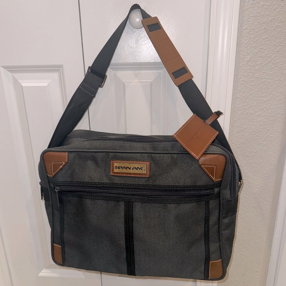 Pan Am Airlines Vintage Travel messenger Bag flight bag luggage